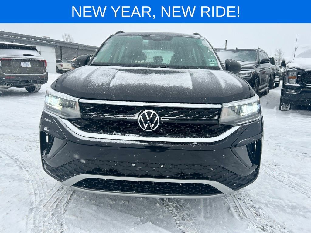 Used 2024 Volkswagen Taos S image 9