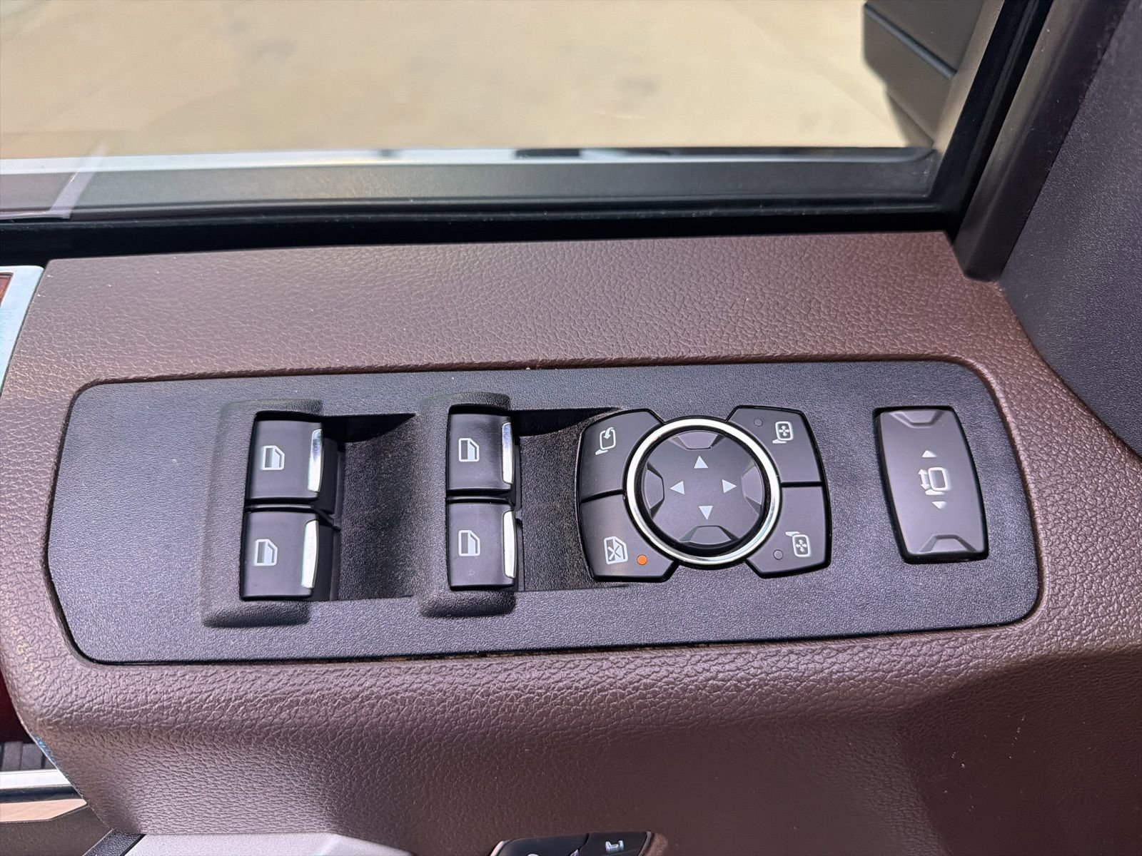 Certified 2022 Ford F250 King Ranch w/ King Ranch Ultimate Package AWD/4WD image 15