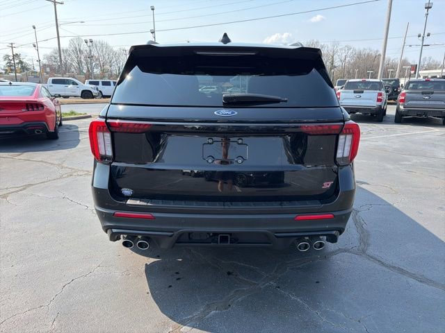 Certified 2025 Ford Explorer ST image 4