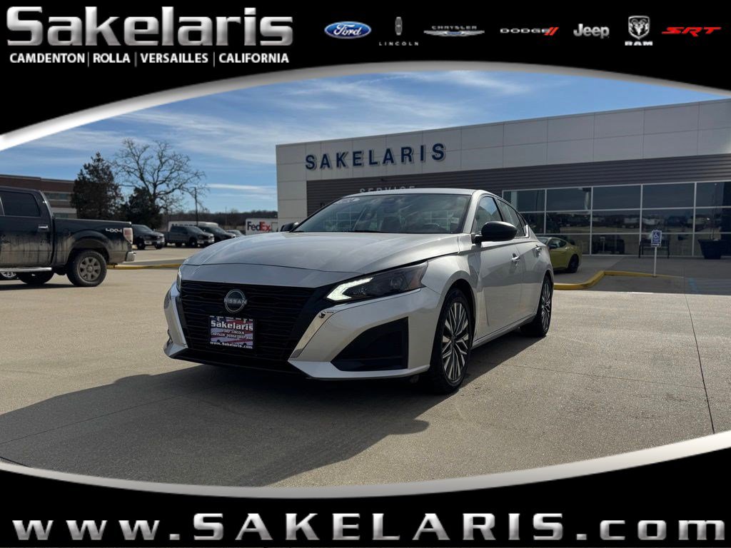 Used 2024 Nissan Altima 2.5 SV
