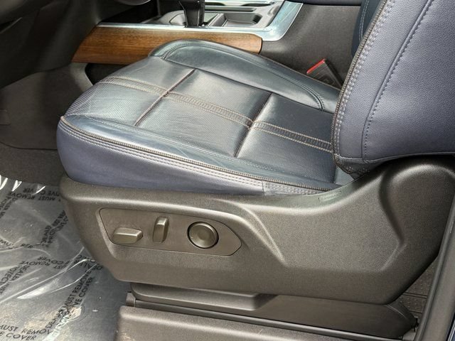 Used 2022 Chevrolet Silverado 1500 High Country w/ High Country Premium Package AWD/4WD image 40
