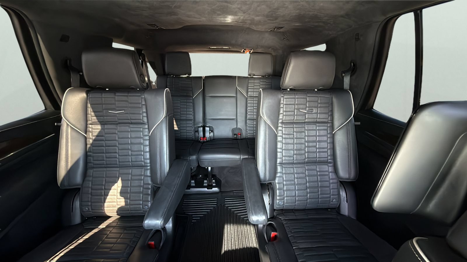 Used 2024 Cadillac Escalade Sport Platinum AWD/4WD image 26