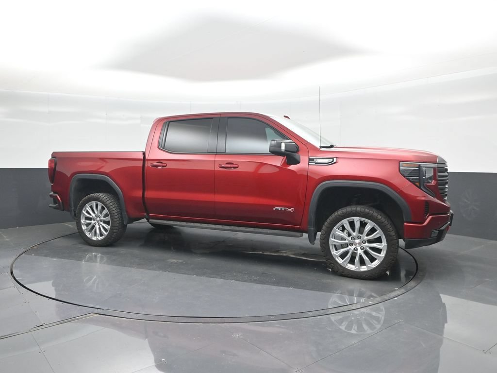 Used 2024 GMC Sierra 1500 AT4 w/ Technology Package AWD/4WD image 11
