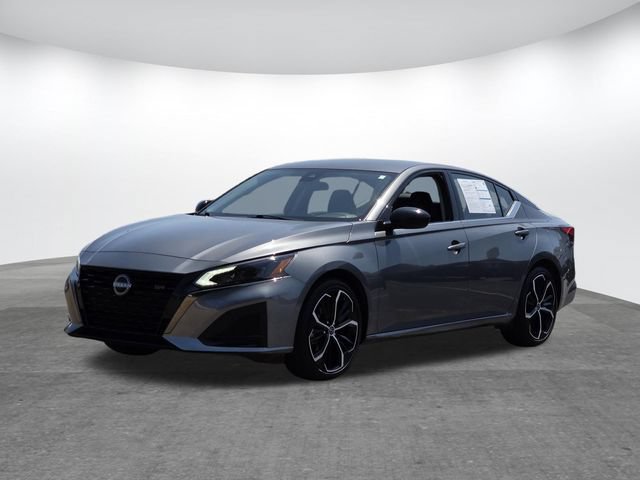 Used 2024 Nissan Altima 2.5 SR FWD image 7