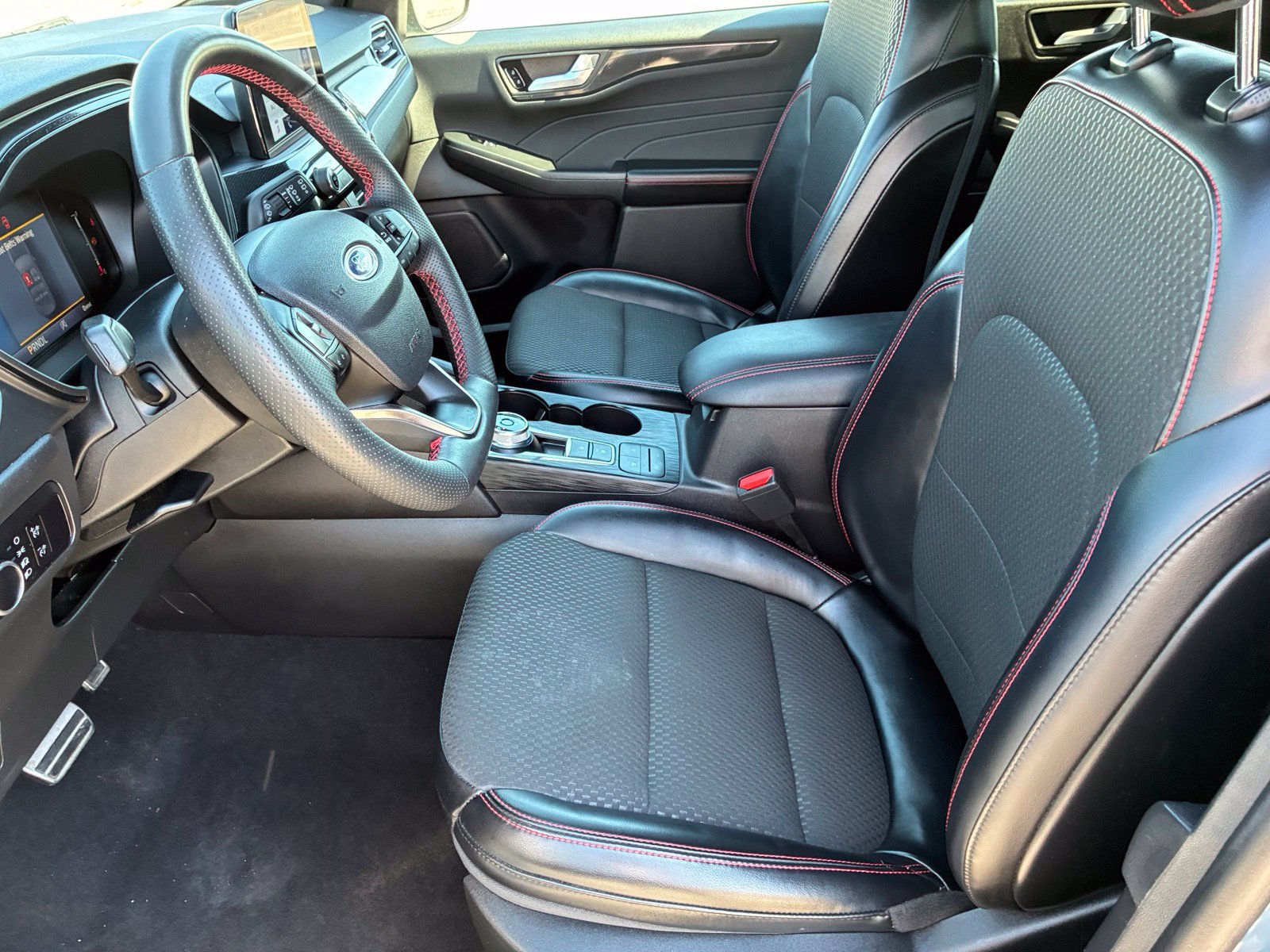 Certified 2023 Ford Escape ST-Line AWD/4WD image 14
