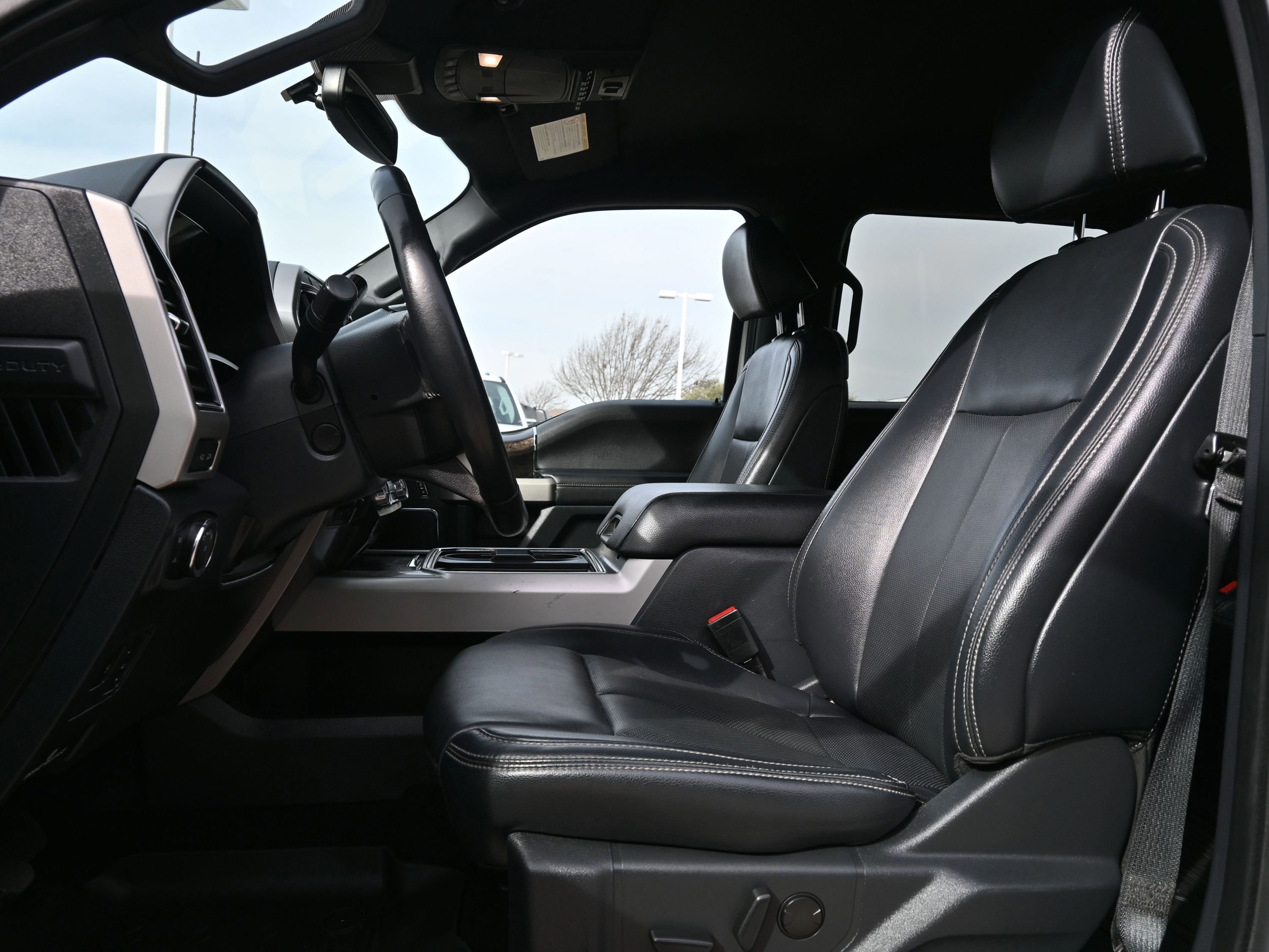 Certified 2022 Ford F350 Lariat w/ Lariat Ultimate Package image 26