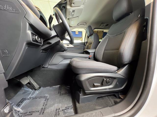 Certified 2026 Ford Explorer Active AWD/4WD image 8
