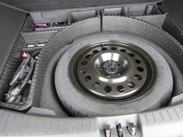 Certified 2017 Ford Escape Titanium w/ Equipment Group 301A image 16