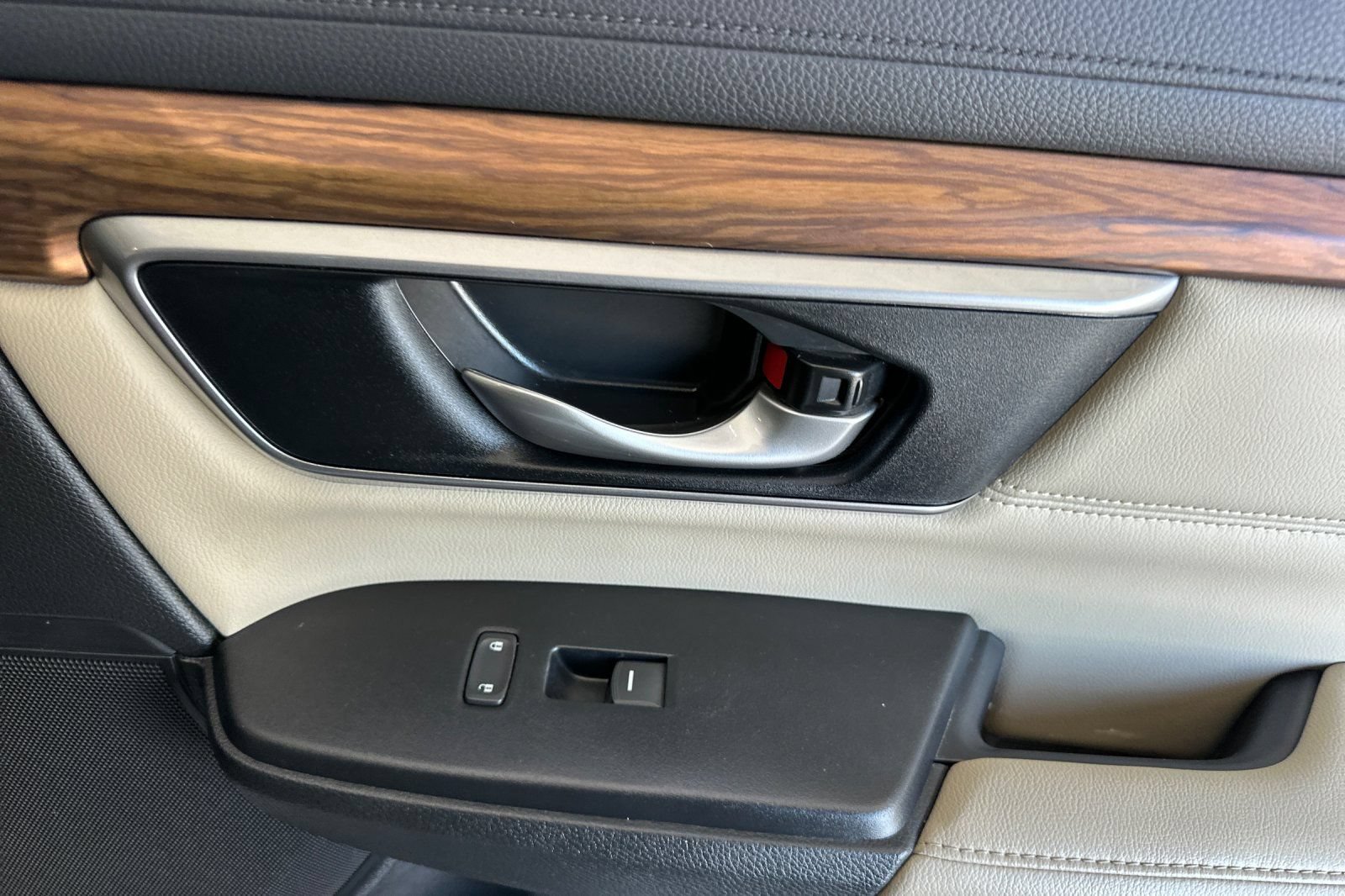 Used 2018 Honda CR-V EX-L image 18