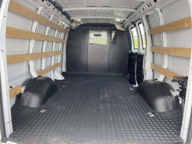 Used 2024 GMC Savana 2500 w/ Driver Convenience Package RWD image 10