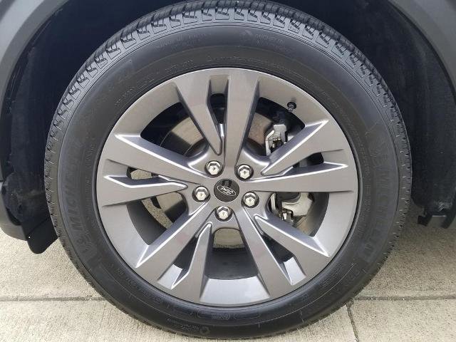 Certified 2025 Ford Explorer Active w/ Active Comfort Package AWD/4WD image 28