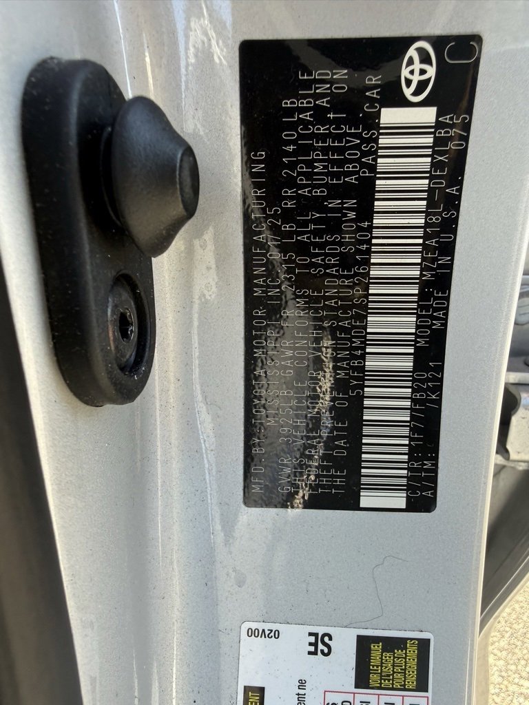 Used 2025 Toyota Corolla LE image 11