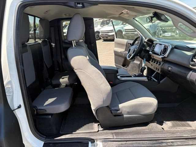 Used 2022 Toyota Tacoma SR5 w/ SR5 Appearance Package (SM) AWD/4WD image 23