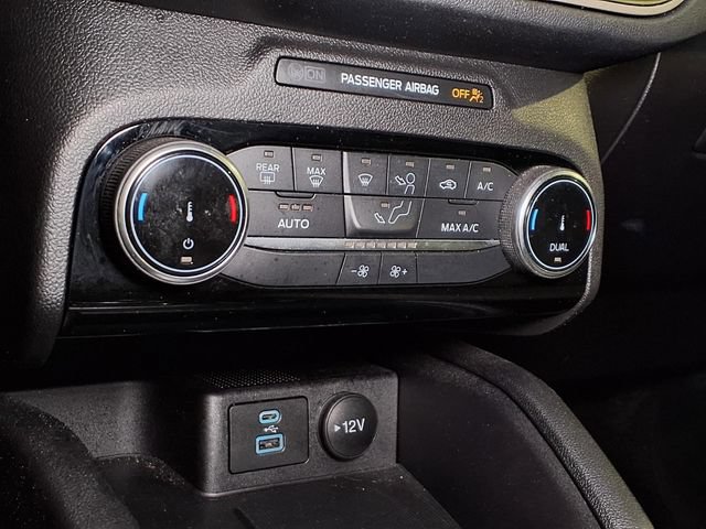 Certified 2022 Ford Escape SE w/ SE Sport Appearance Package FWD image 8