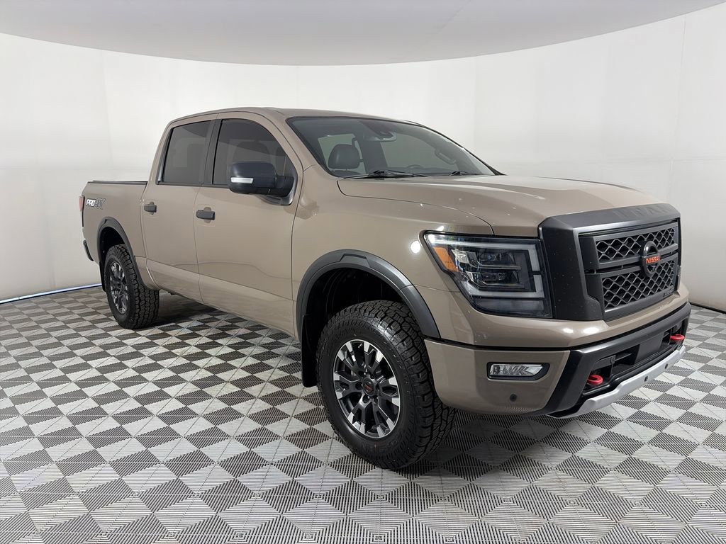Used 2022 Nissan Titan PRO-4X w/ Pro-4x Convenience Package AWD/4WD image 6