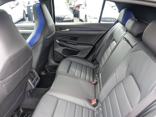 Used 2025 Volkswagen Golf AWD/4WD image 14