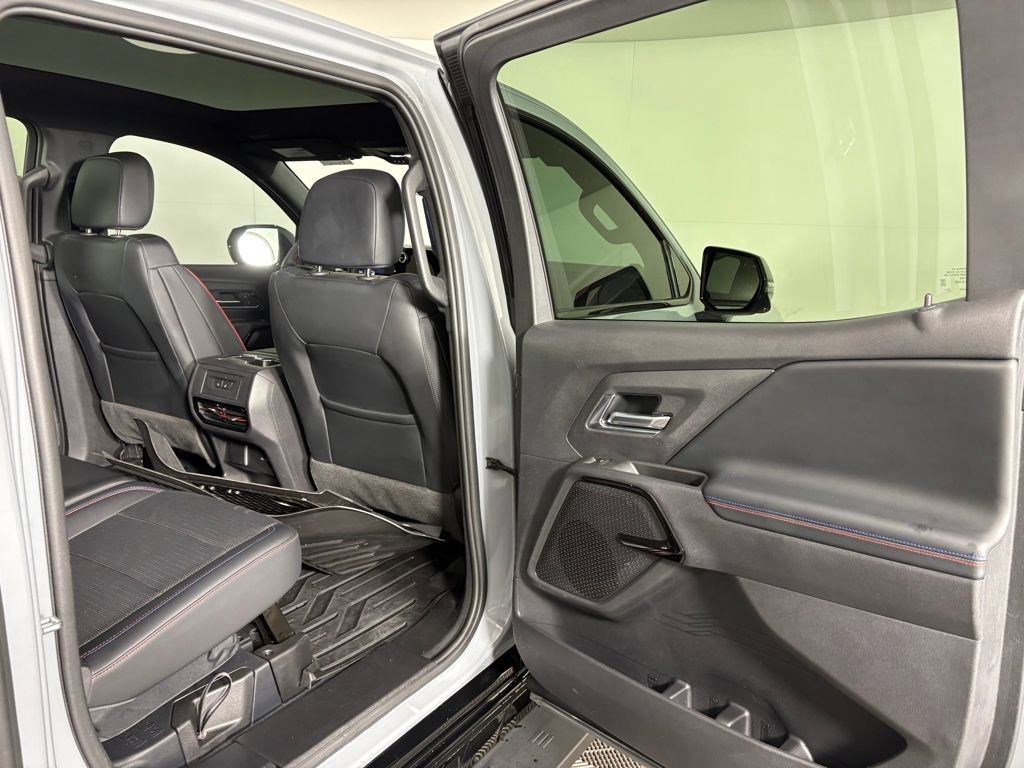 Used 2025 Chevrolet Silverado EV RST image 34