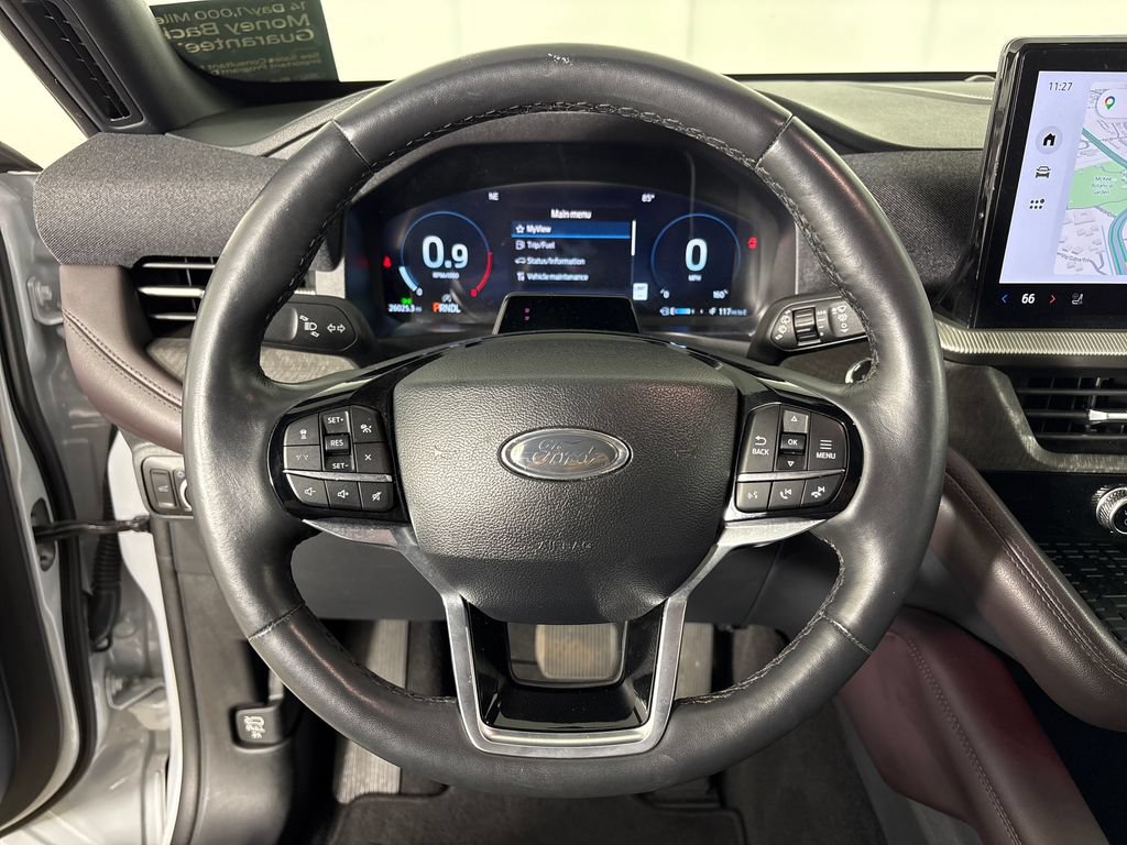 Certified 2025 Ford Explorer Platinum w/ LUX Leather Package AWD/4WD image 16