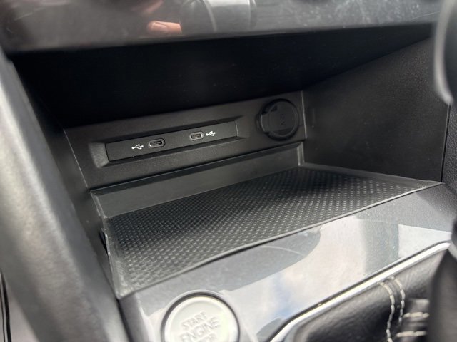 Used 2023 Volkswagen Tiguan S image 41