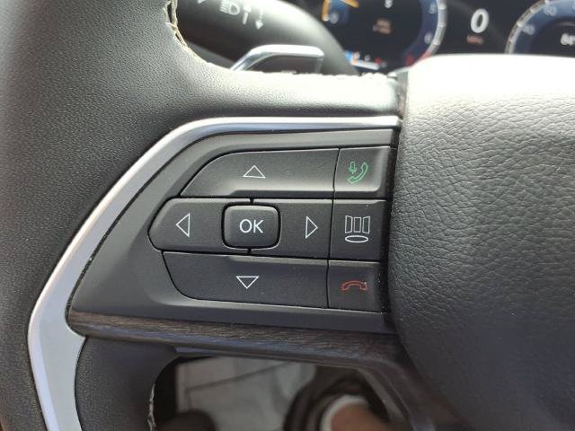 Used 2024 Jeep Grand Cherokee L Limited w/ Black Appearance Package RWD image 20
