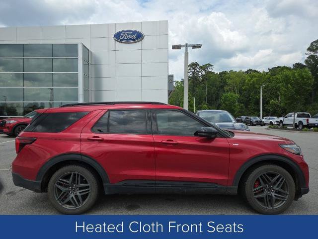 Certified 2025 Ford Explorer ST-Line w/ Premium Package RWD image 2