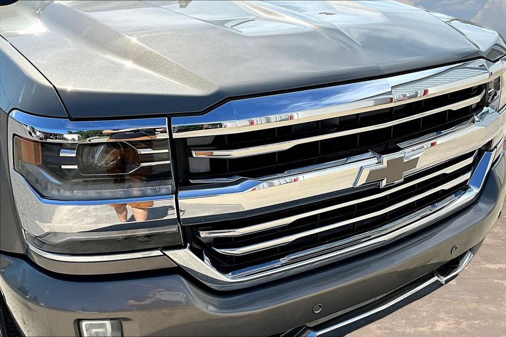 Used 2017 Chevrolet Silverado 1500 High Country RWD image 35