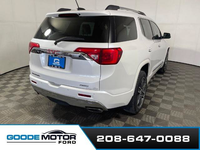 Used 2017 GMC Acadia Denali w/ Technology Package AWD/4WD image 7