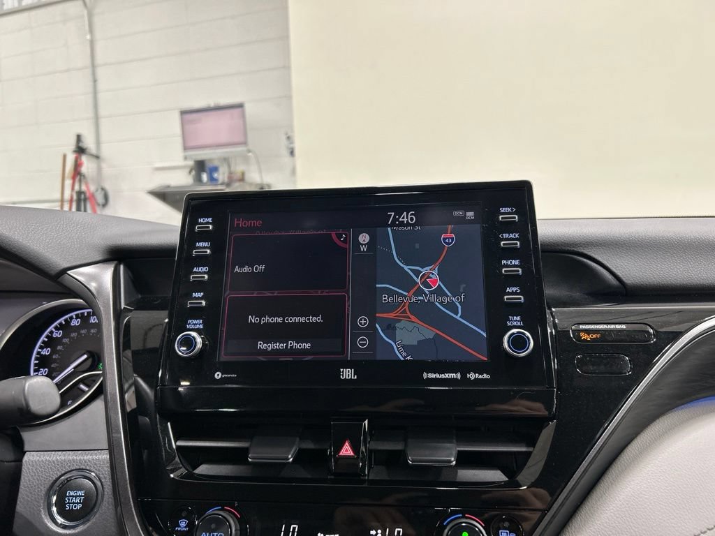 Used 2021 Toyota Camry XLE w/ Navigation Package FWD image 20
