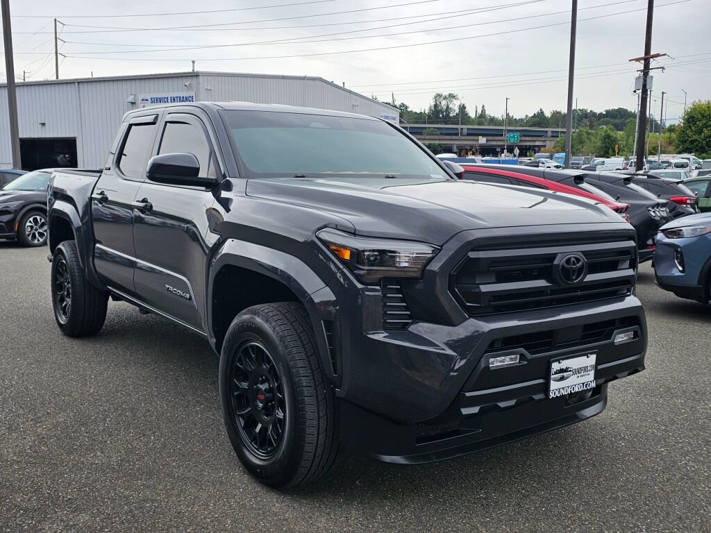 Used 2024 Toyota Tacoma SR5 AWD/4WD image 8