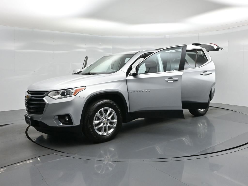 Used 2021 Chevrolet Traverse LT image 52