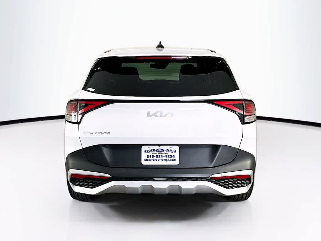 Used 2024 Kia Sportage EX FWD image 5
