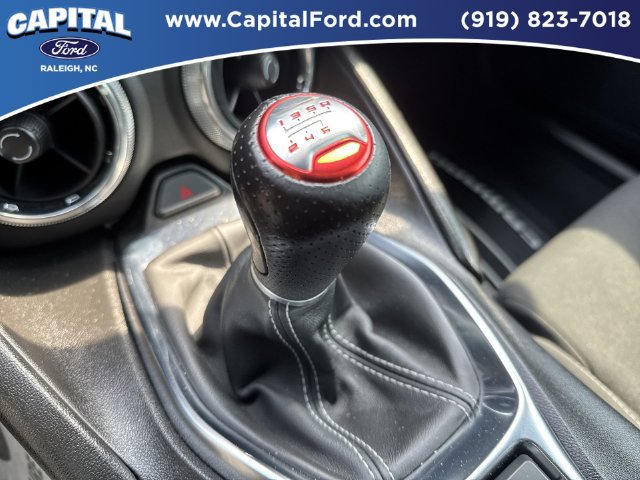 Used 2022 Chevrolet Camaro LT RWD image 29