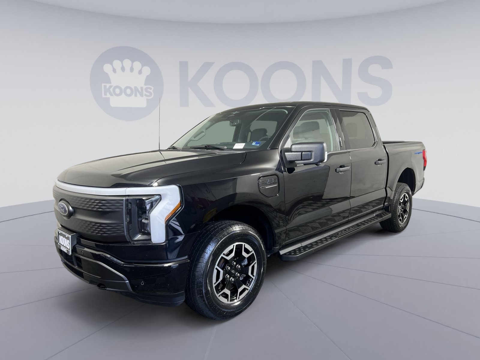 Certified 2023 Ford F150 Lightning XLT AWD/4WD image 5