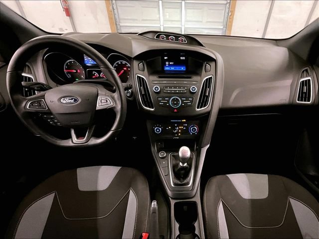 Certified 2017 Ford Focus ST FWD image 14