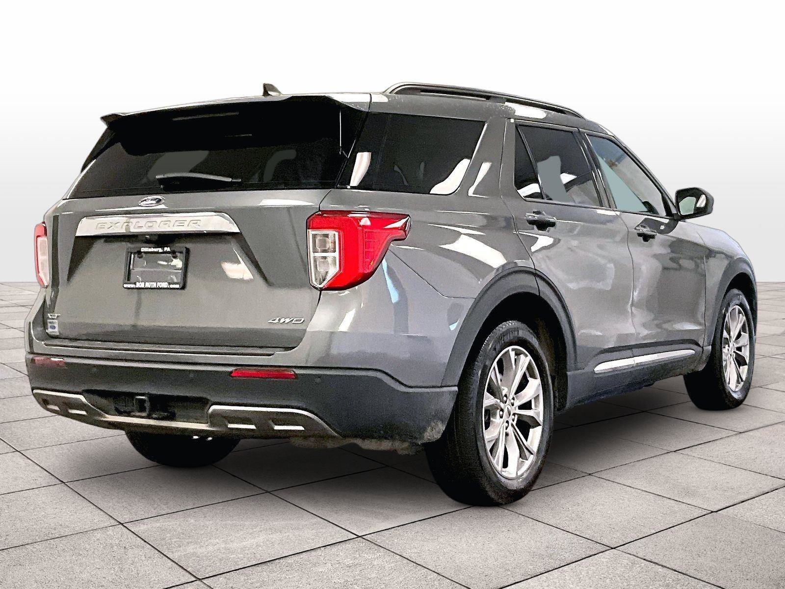 Certified 2023 Ford Explorer XLT w/ Equipment Group 202A image 11