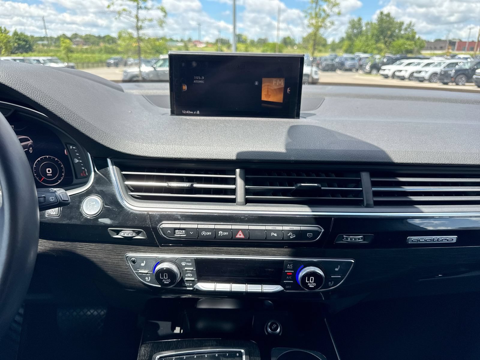 Used 2018 Audi Q7 3.0T Prestige w/ Prestige Package AWD/4WD image 38