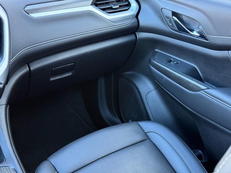Used 2023 GMC Acadia SLT w/ Elevation Edition image 15