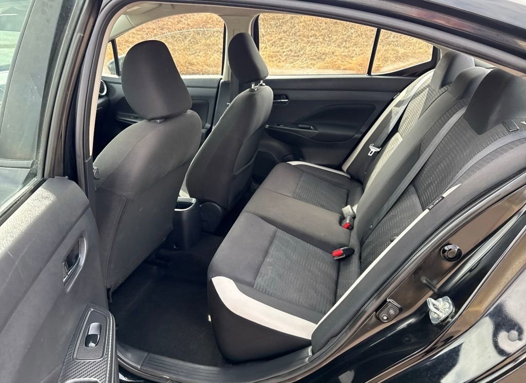 Used 2021 Nissan Versa SV image 20