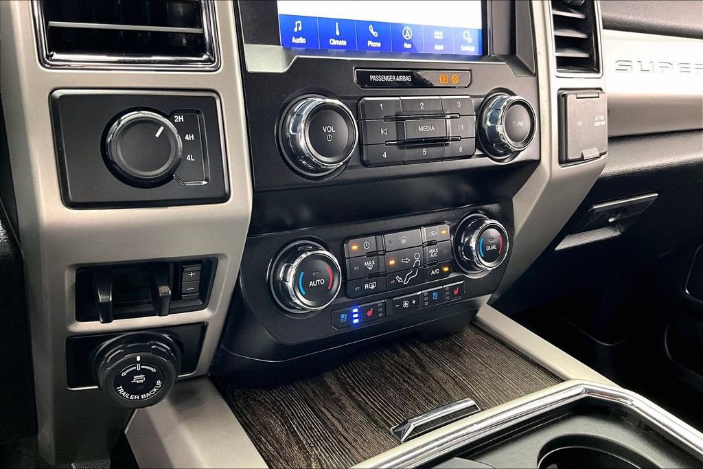 Certified 2021 Ford F350 Lariat w/ Lariat Value Package AWD/4WD image 32