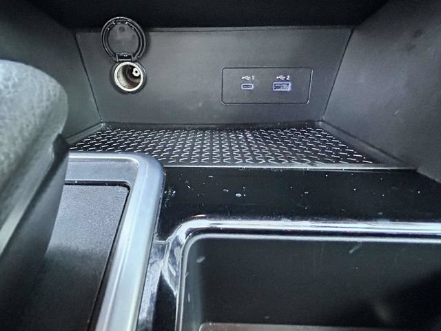 Used 2025 Nissan Pathfinder SV AWD/4WD image 25