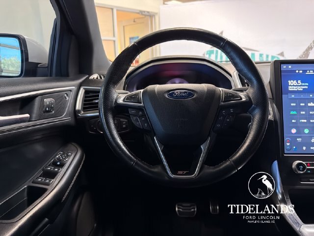 Certified 2022 Ford Edge ST w/ Equipment Group 401A AWD/4WD image 18