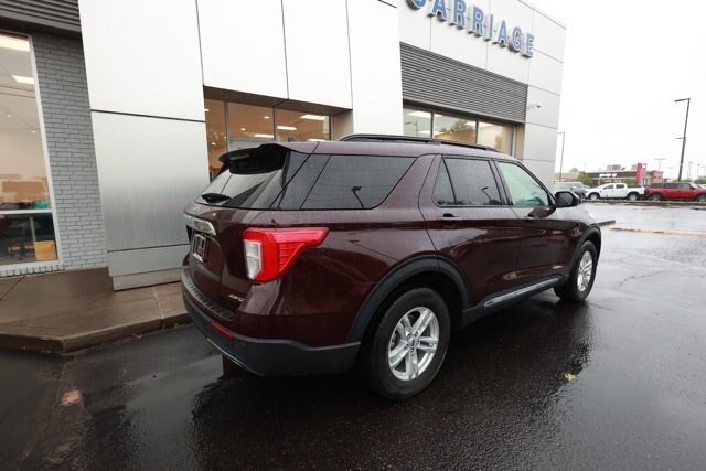 Certified 2023 Ford Explorer XLT w/ Equipment Group 202A AWD/4WD image 3