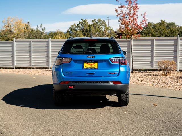 Used 2025 Jeep Compass Trailhawk image 5