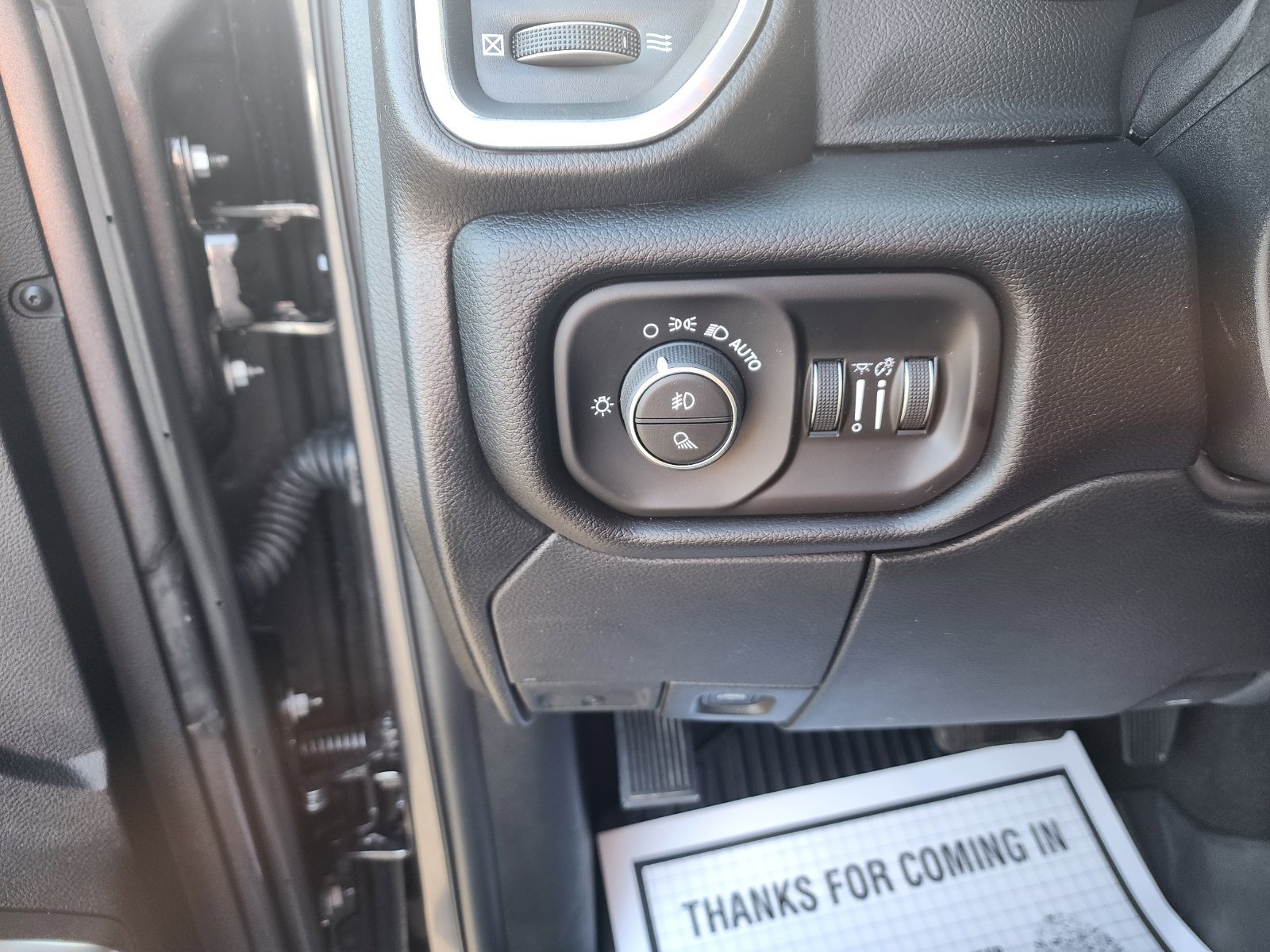 Used 2025 RAM 3500 Laramie AWD/4WD image 24