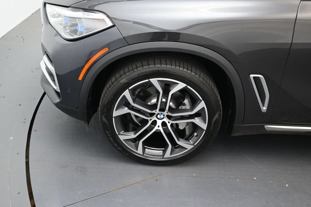 Used 2022 BMW X5 xDrive40i w/ Executive Package AWD/4WD image 9