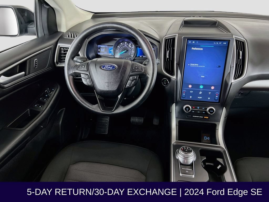 Certified 2024 Ford Edge SE w/ Black Appearance Package AWD/4WD image 26