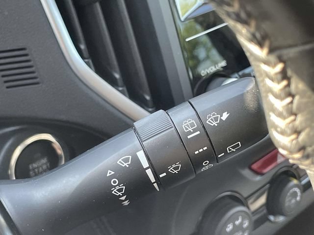 Used 2024 Subaru Forester Premium AWD/4WD image 30