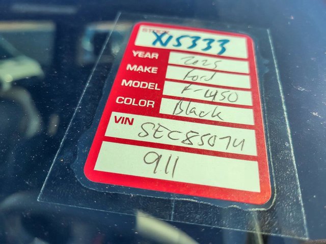 Certified 2025 Ford F450 Platinum w/ Platinum Plus Package image 33