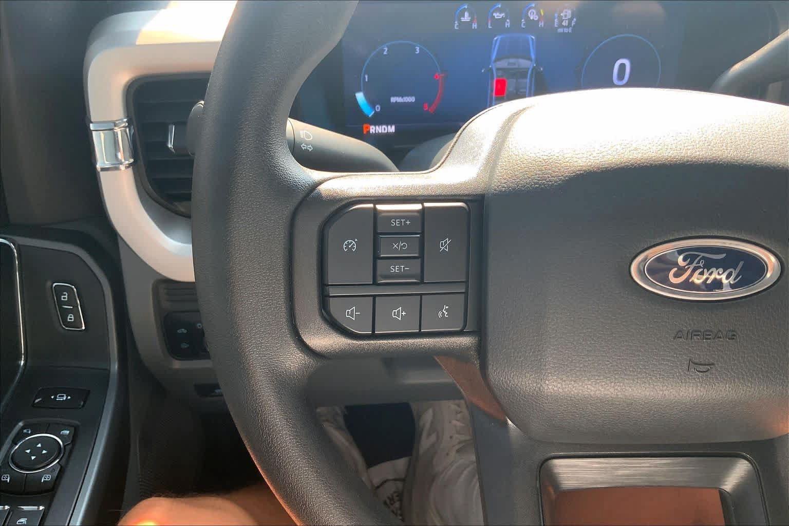 Certified 2026 Ford F250 XLT w/ XLT Premium Package AWD/4WD image 24