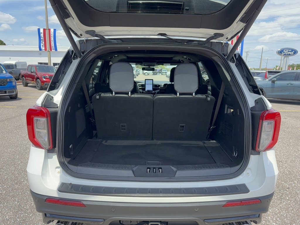 Certified 2023 Ford Explorer ST w/ Equipment Group 401A image 5